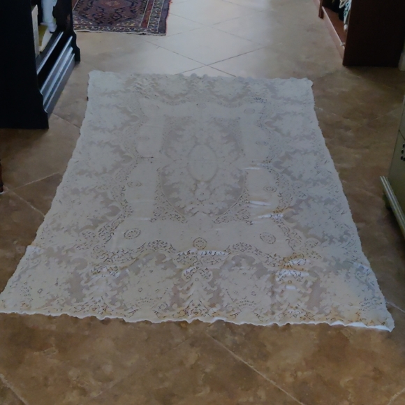 Authentic Quaker lace VTG collectible tablecover - Picture 2 of 5